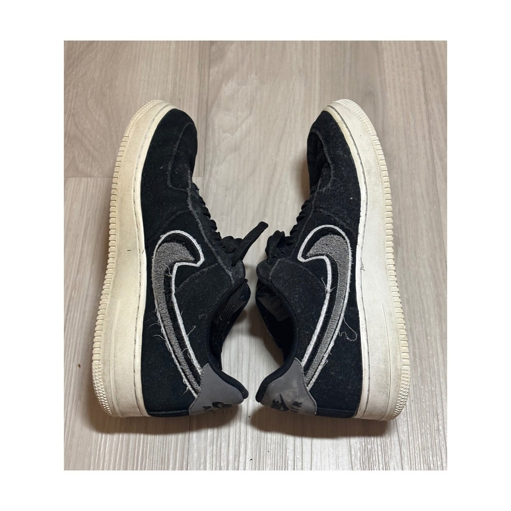 Nike Sneakers Mens 8 Black Cool Grey Air Force 1 Low 3D Chenille Swoosh - Picture 6 of 16